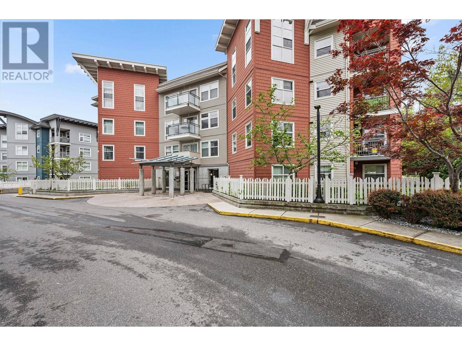 Kelowna, BC V1V2V2,555 Yates RD #403