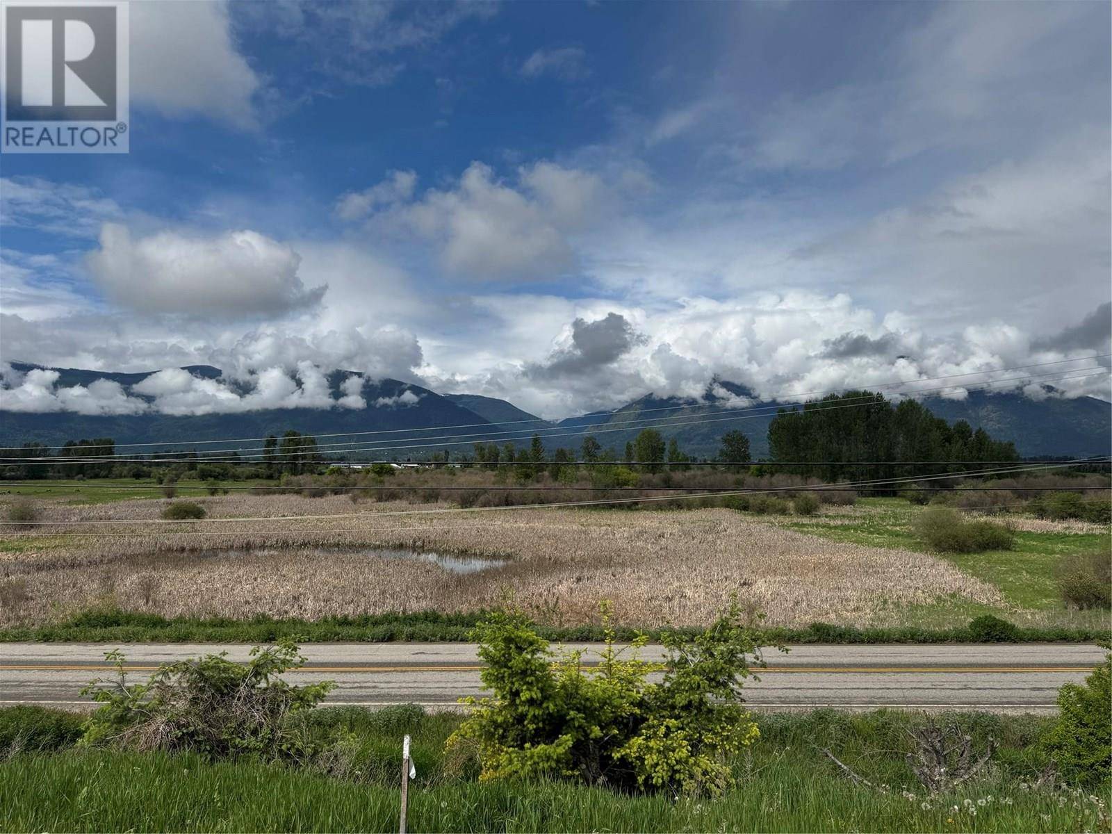 Creston, BC V0B1G3,445 6 AVE North #83