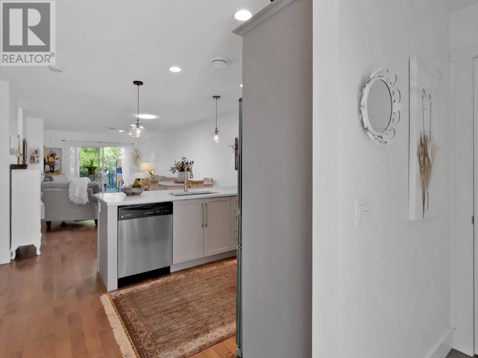 Kelowna, BC V1Y1N1,1170 Brant AVE #5