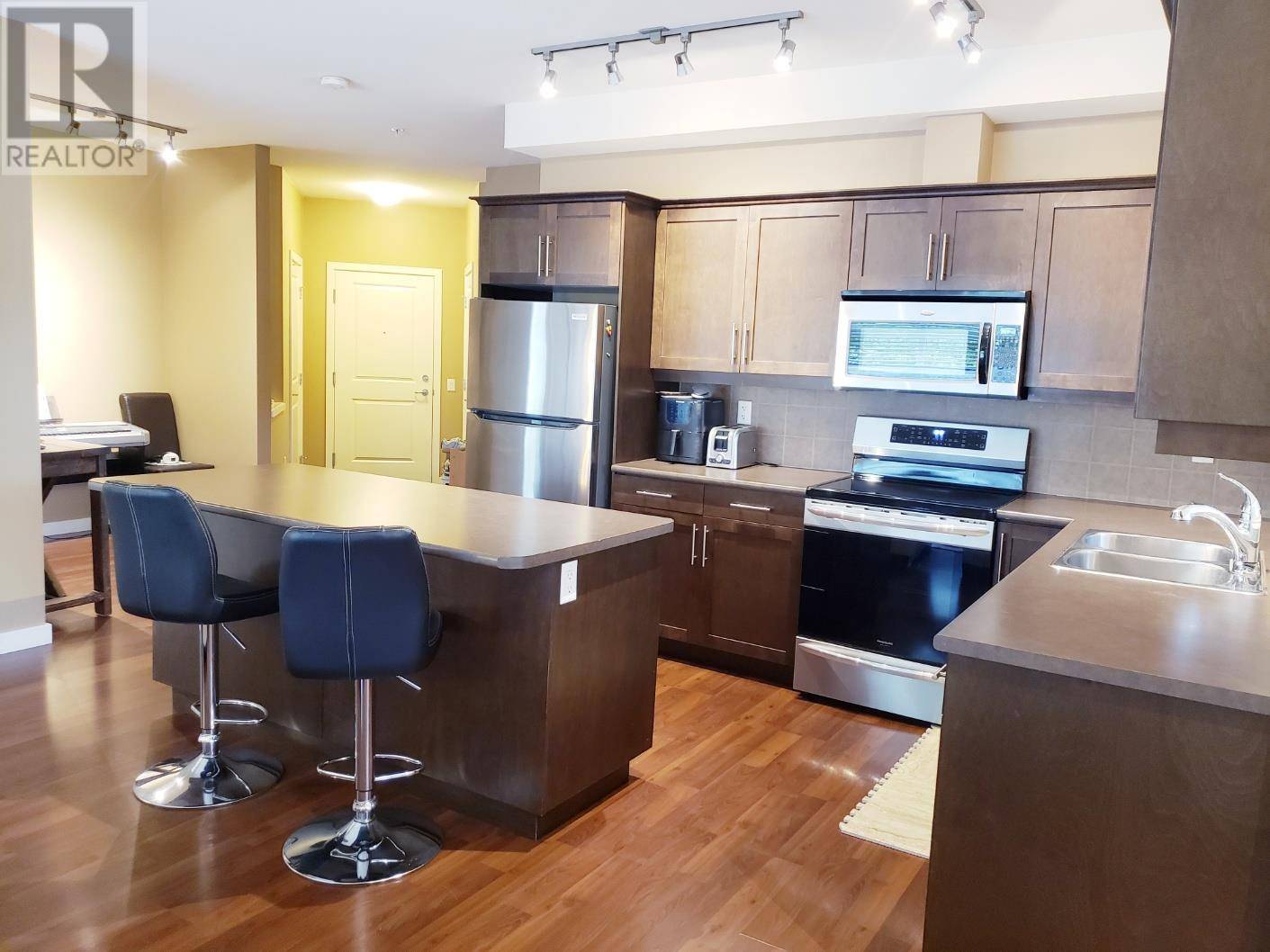 Kelowna, BC V1X4G1,151 Taylor RD #204