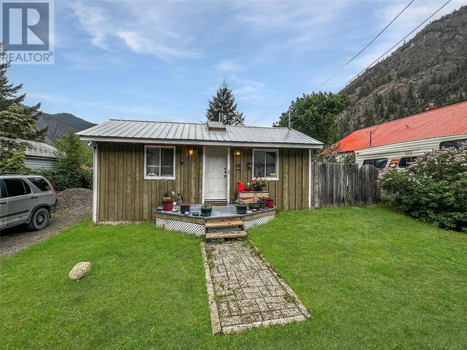 Hedley, BC V0X1K0,956 Richter Avenue