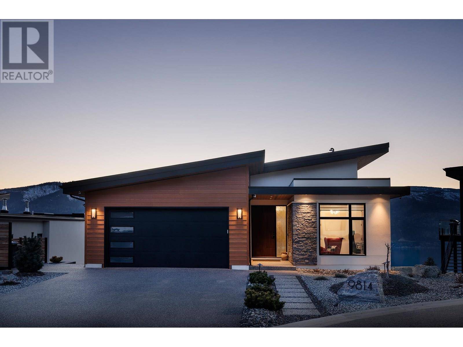 Lake Country, BC V4V0A9,9814 Beacon Hill Crescent
