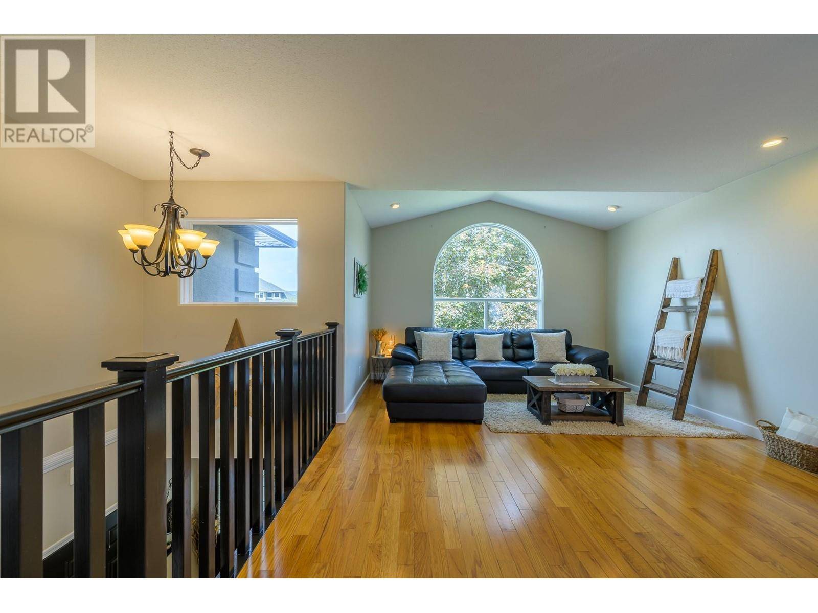 Kamloops, BC V2B8M4,682 SANDSTONE Place