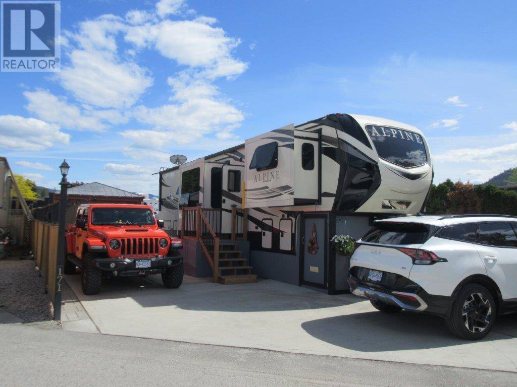 Kelowna, BC V4V1P4,415 Commonwealth RD #171