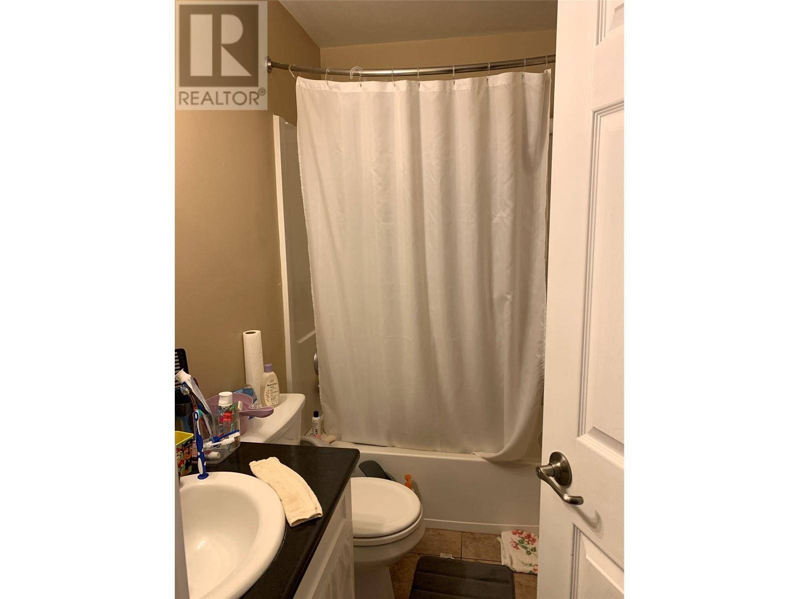 Dawson Creek, BC V1G2P9,1716 WILLOWBROOK CRES #228