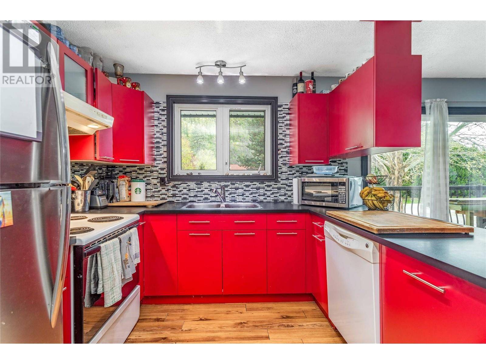 West Kelowna, BC V1Z1N1,1560 Ponderosa Road