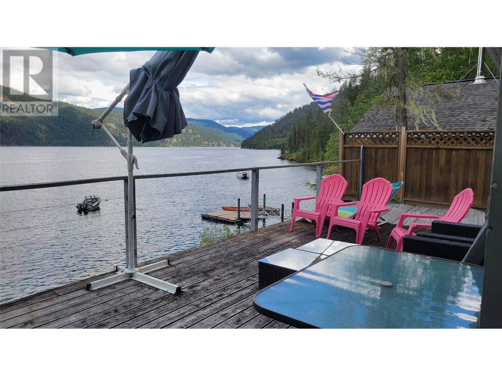 Christina Lake, BC V0H1E0,4212 BOAT ACCESS WEST Road
