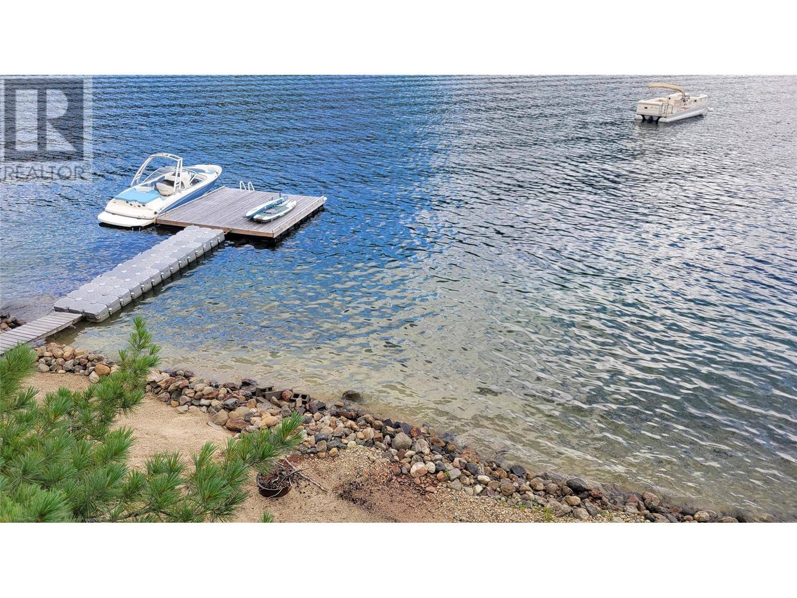 Christina Lake, BC V0H1E0,4212 BOAT ACCESS WEST Road