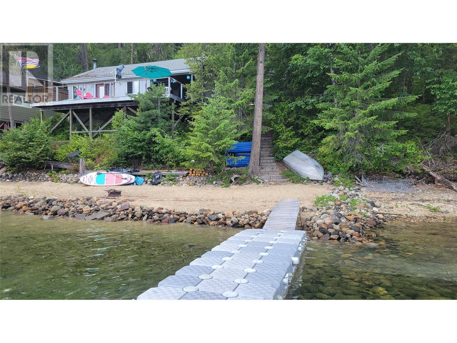 Christina Lake, BC V0H1E0,4212 BOAT ACCESS WEST Road