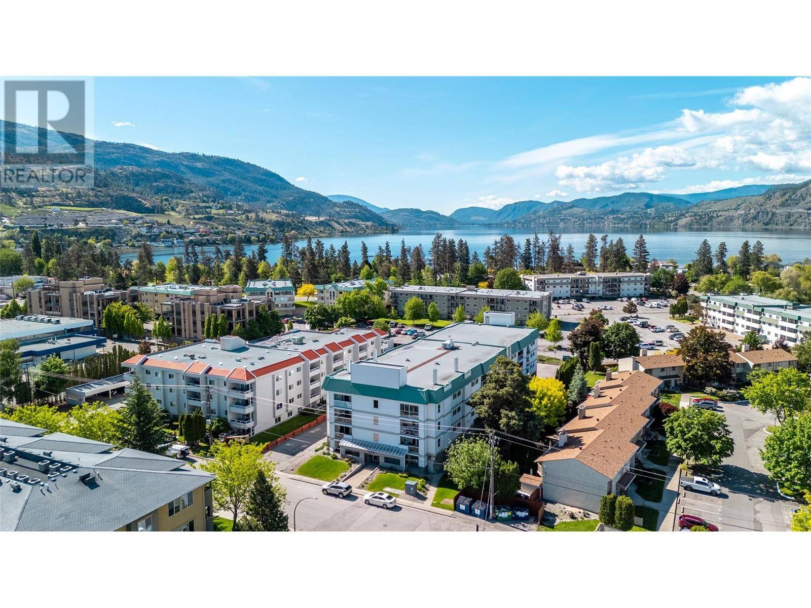 Penticton, BC V2A3V5,298 YORKTON AVE #204