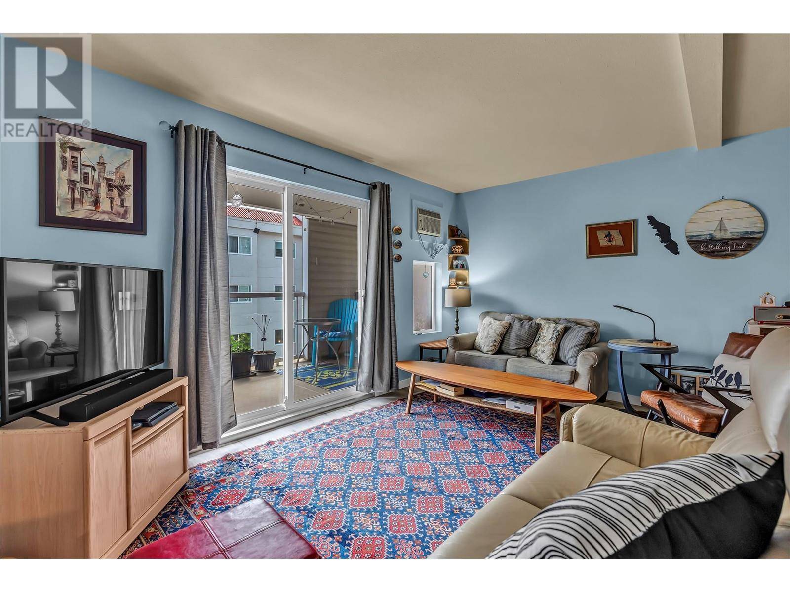 Penticton, BC V2A3V5,298 YORKTON AVE #204