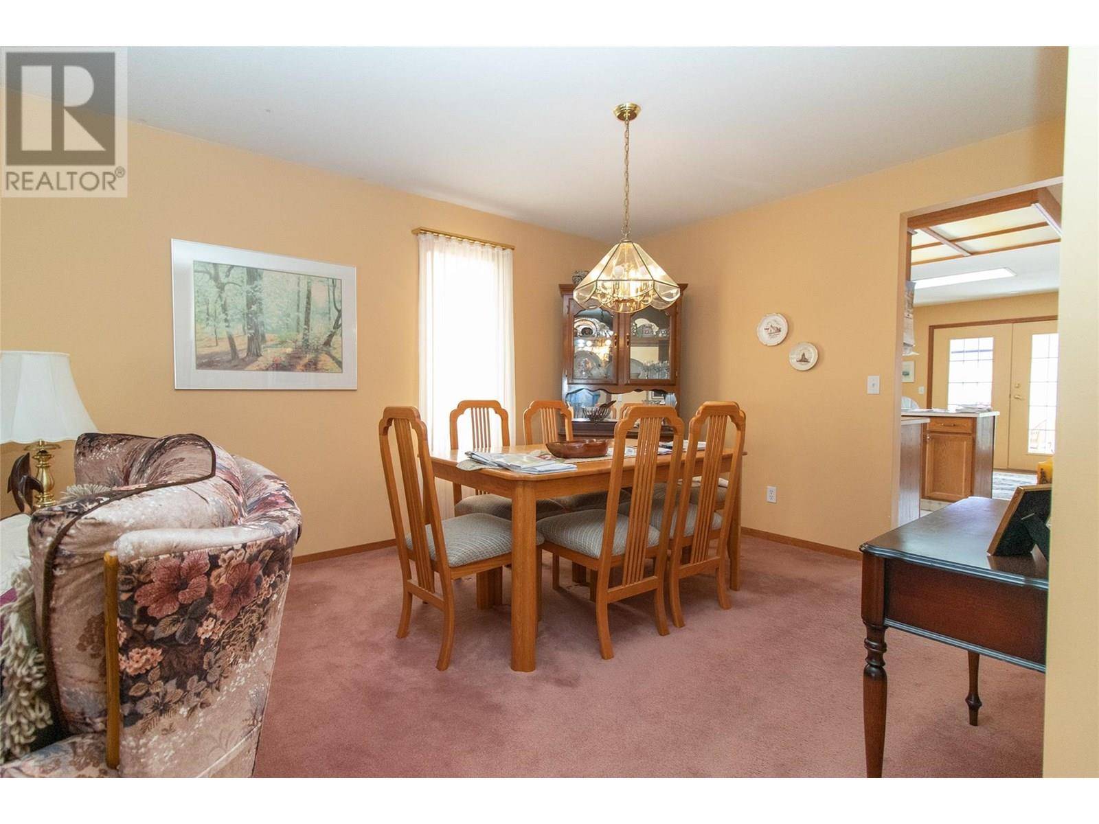 Kelowna, BC V1W3R7,1201 Cameron AVE #7