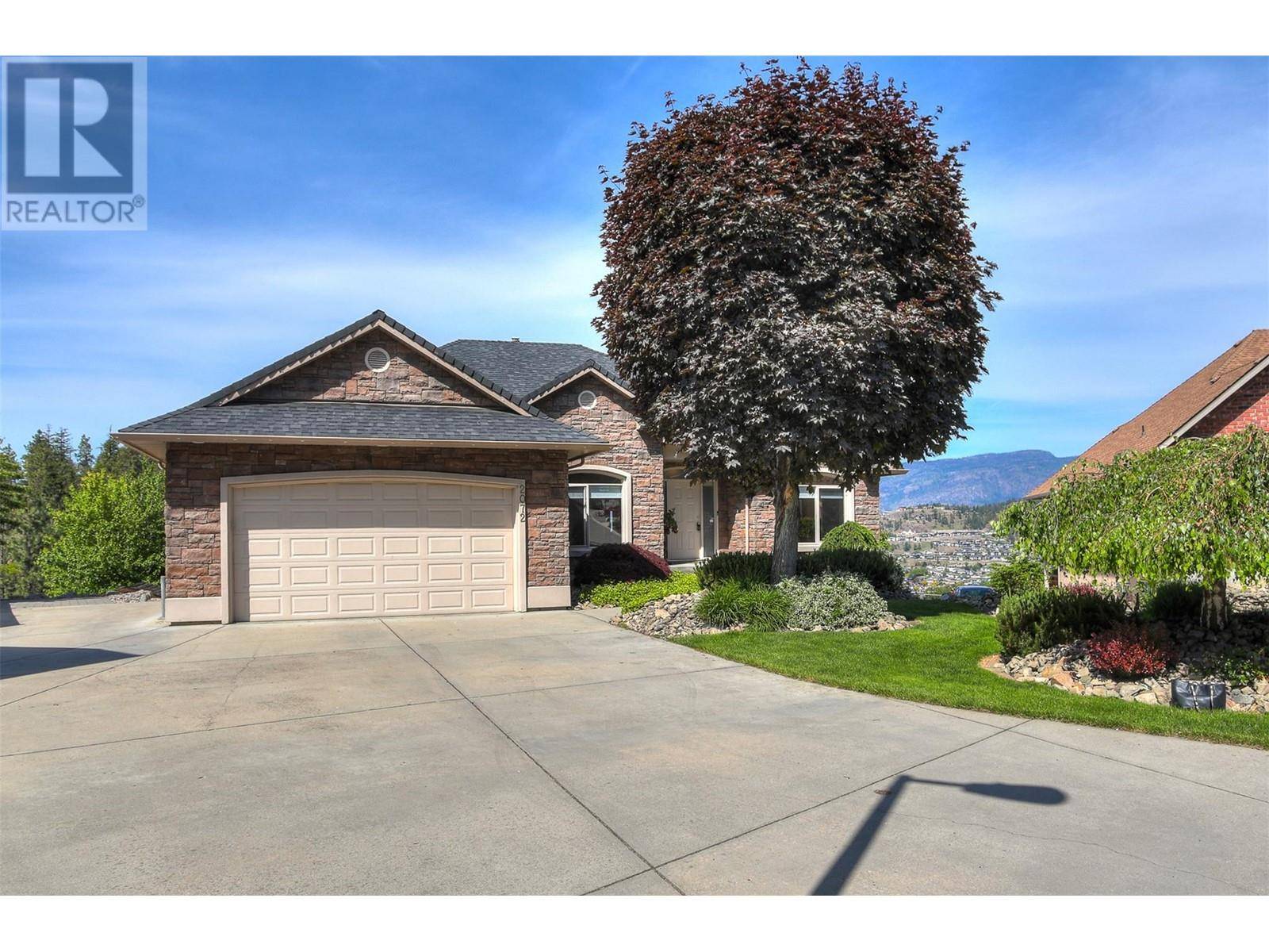 Kelowna, BC V1Y1V2,2072 Lillooet Court