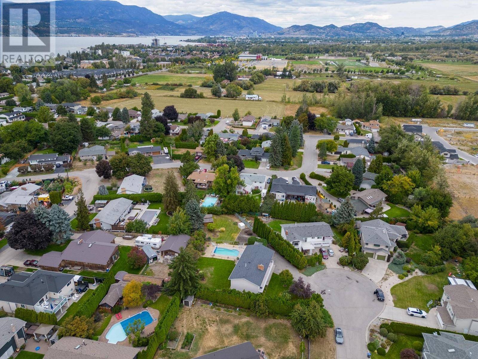 Kelowna, BC V1W1B5,790 Torrs Court Lot# A+B