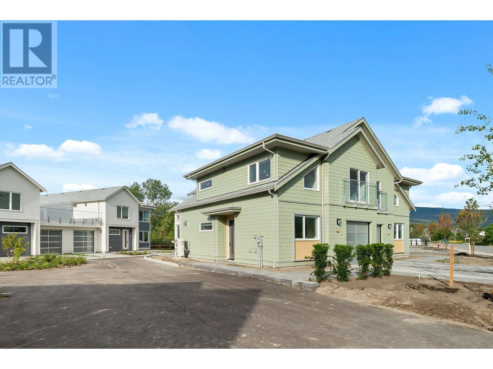 Summerland, BC V0H1Z9,3060 LANDRY Crescent