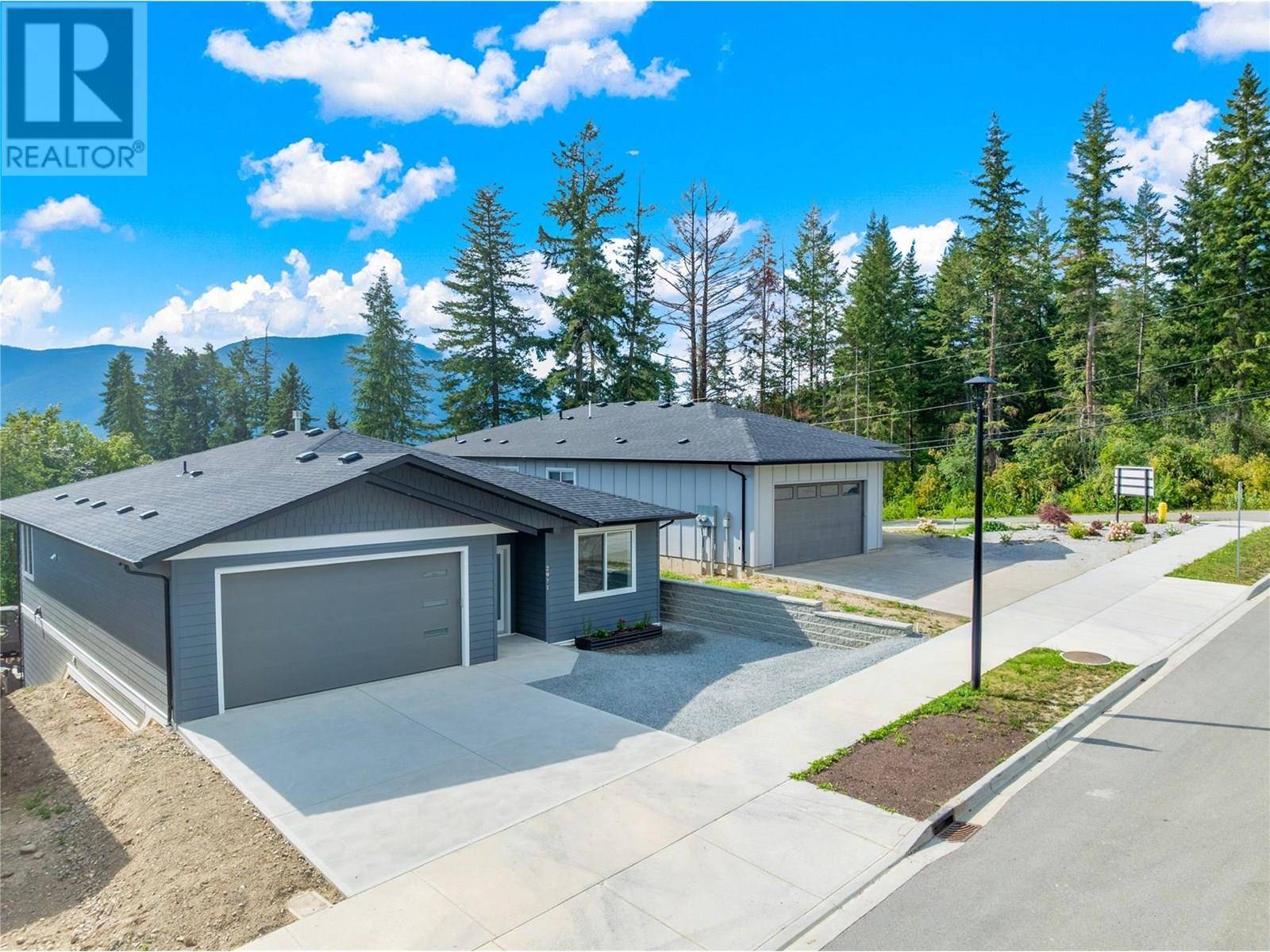 Salmon Arm, BC V1E2Z7,2971 27 Street NE