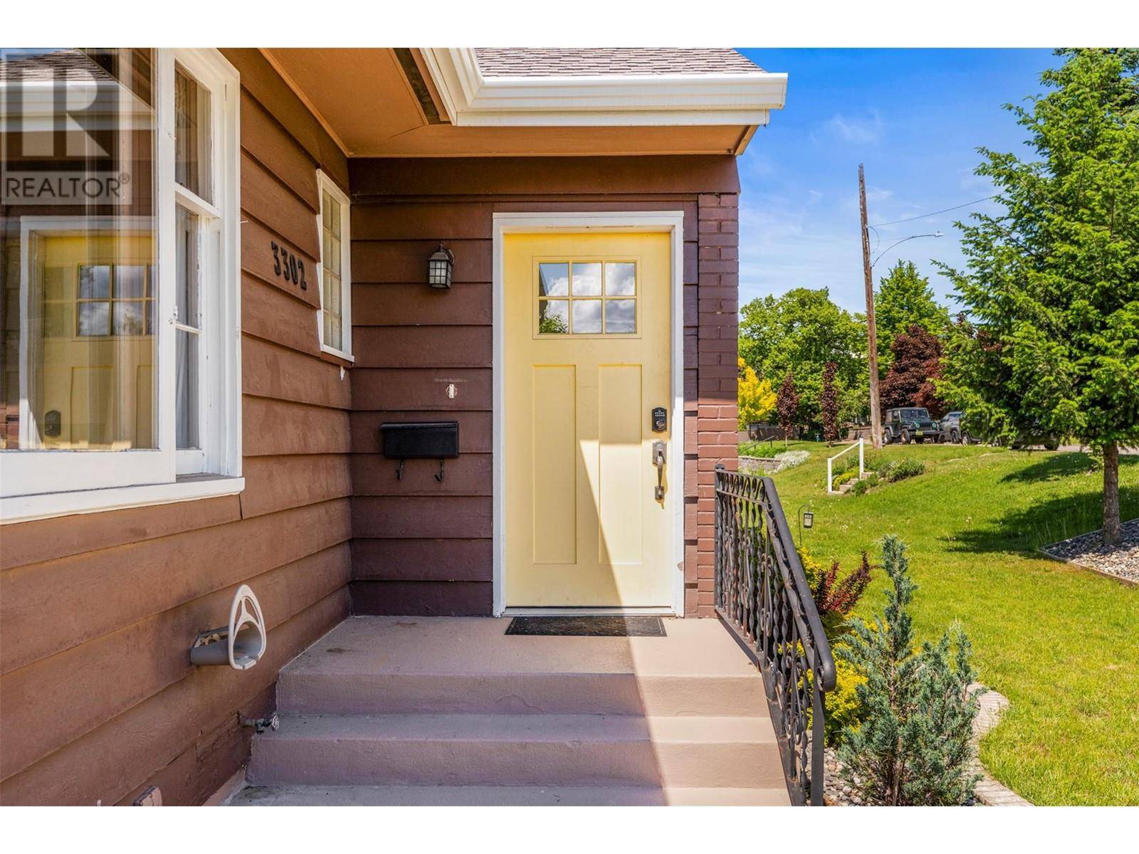 Vernon, BC V1T4E9,3302 20A Street