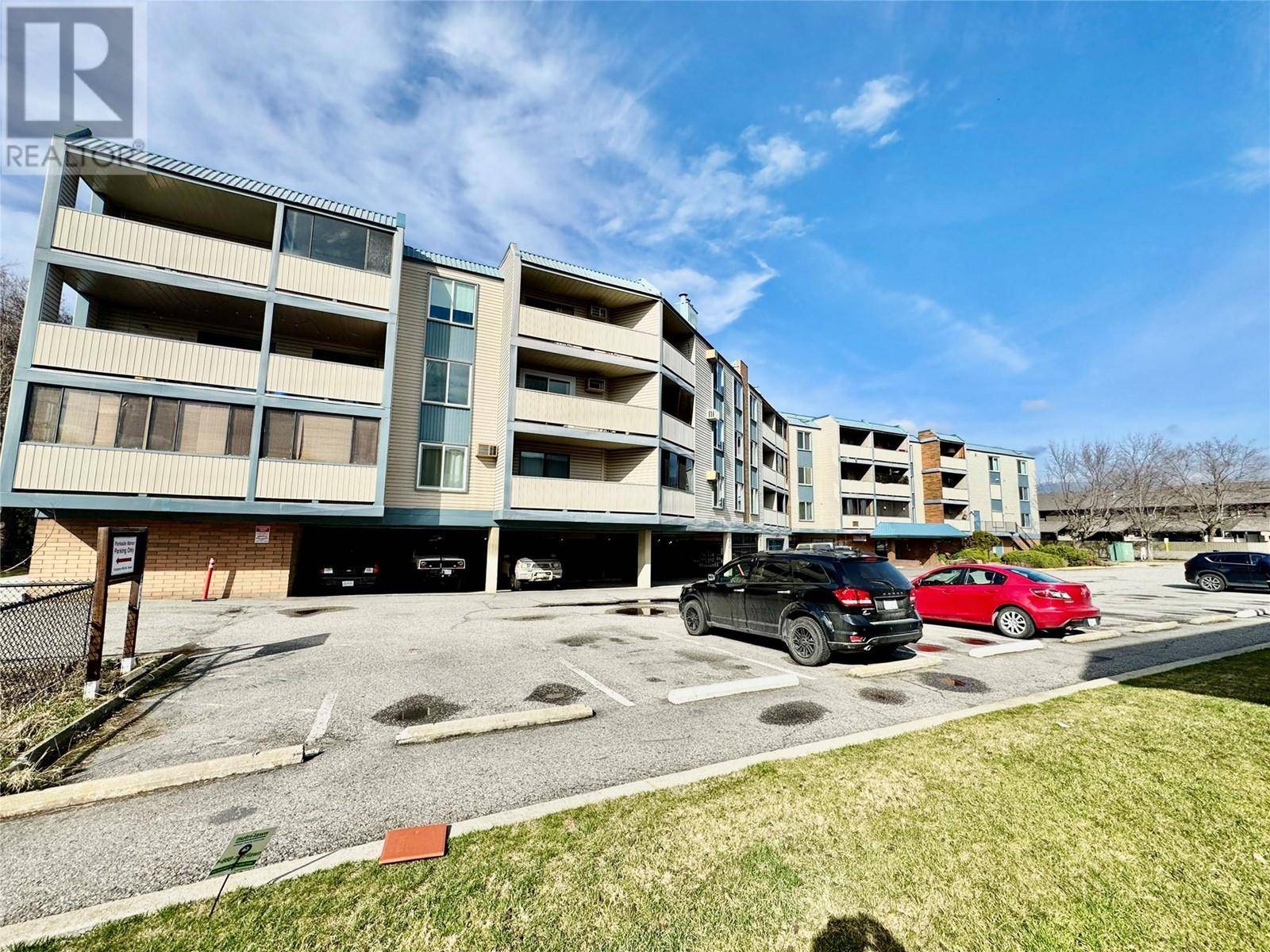 Kelowna, BC V1T8L5,1640 Ufton CT #316