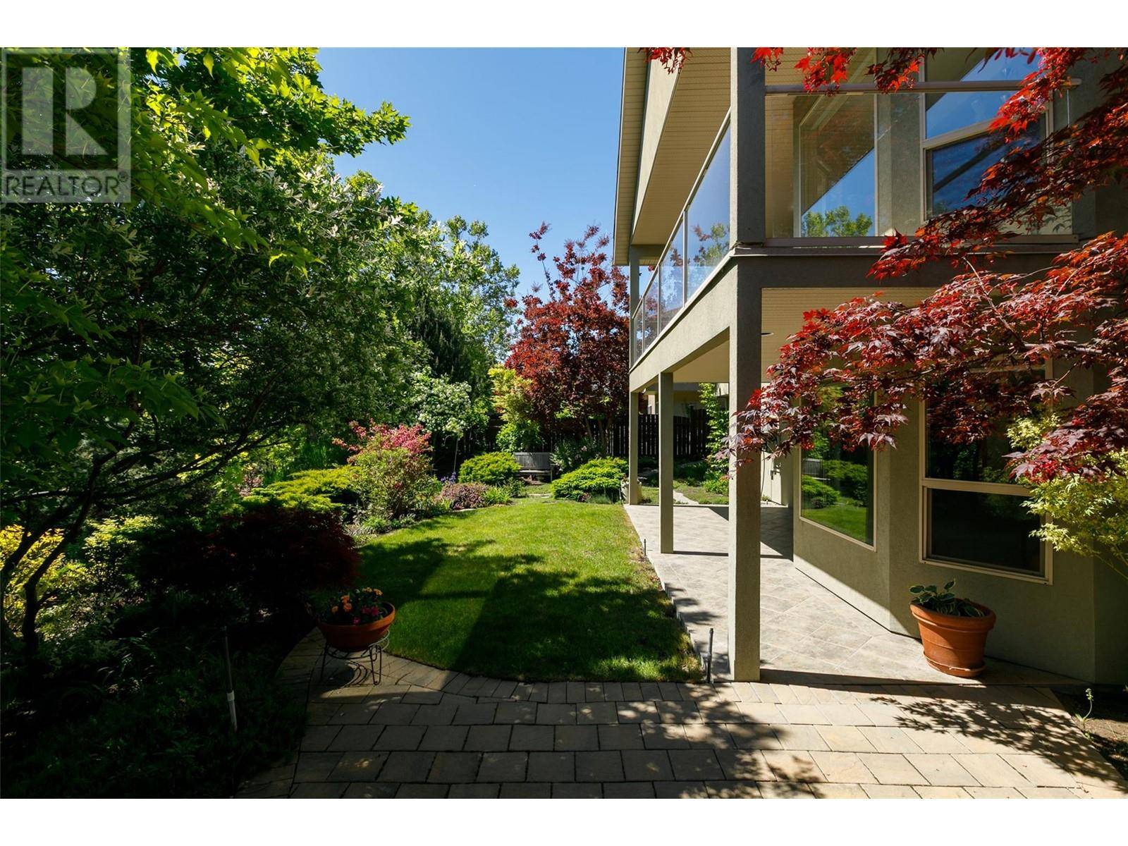 West Kelowna, BC V1Z3Z3,853 Westview Way