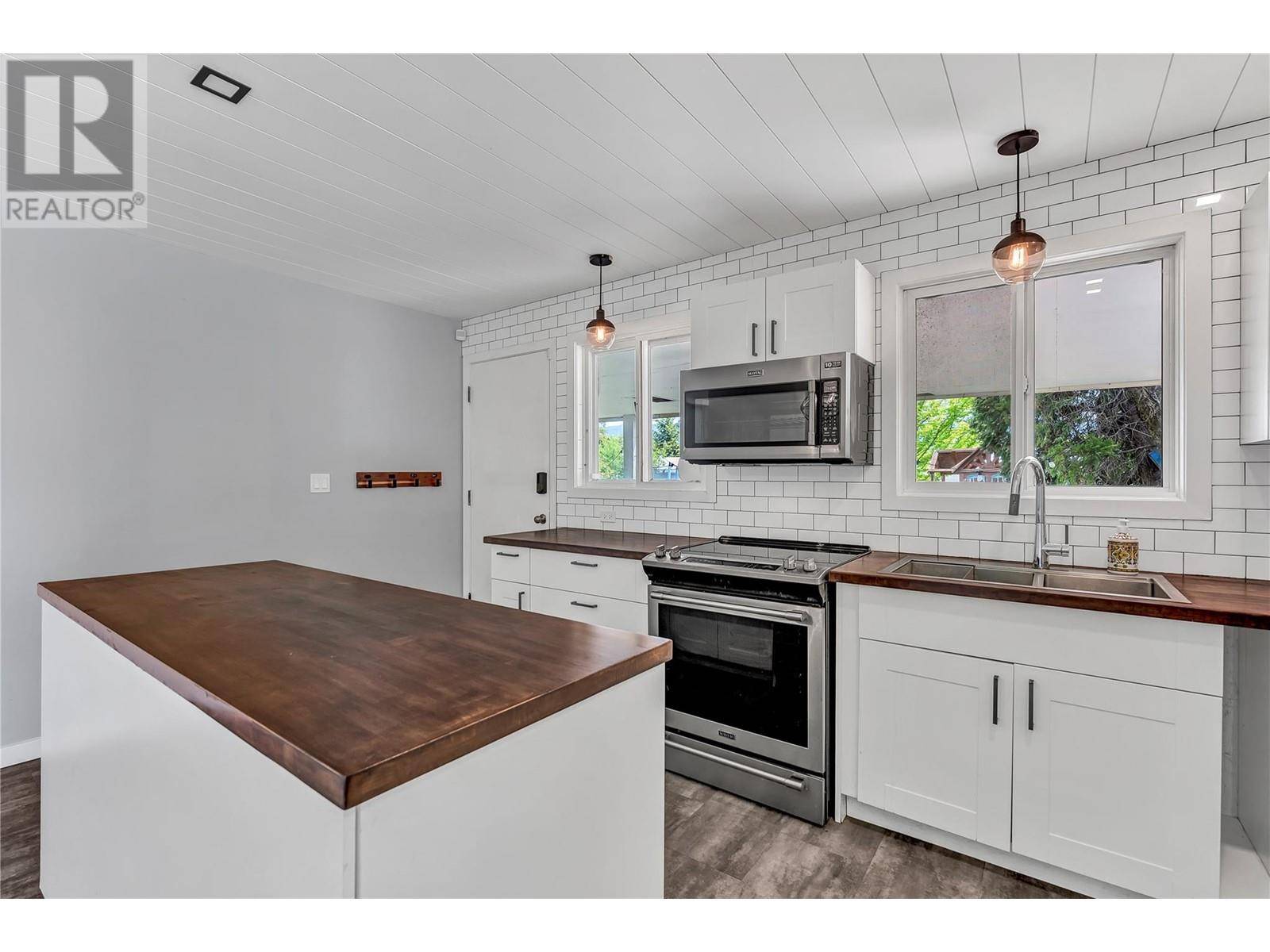 Summerland, BC V0H1Z0,9718 Quinpool Road
