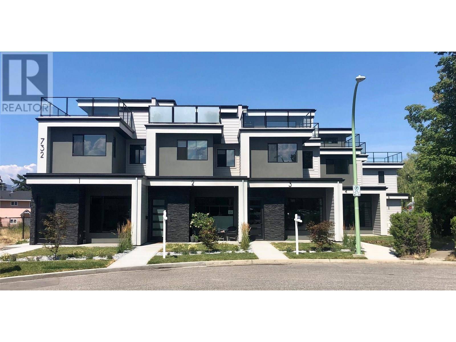 Kelowna, BC V1Y2V1,732 Coopland CRES #1
