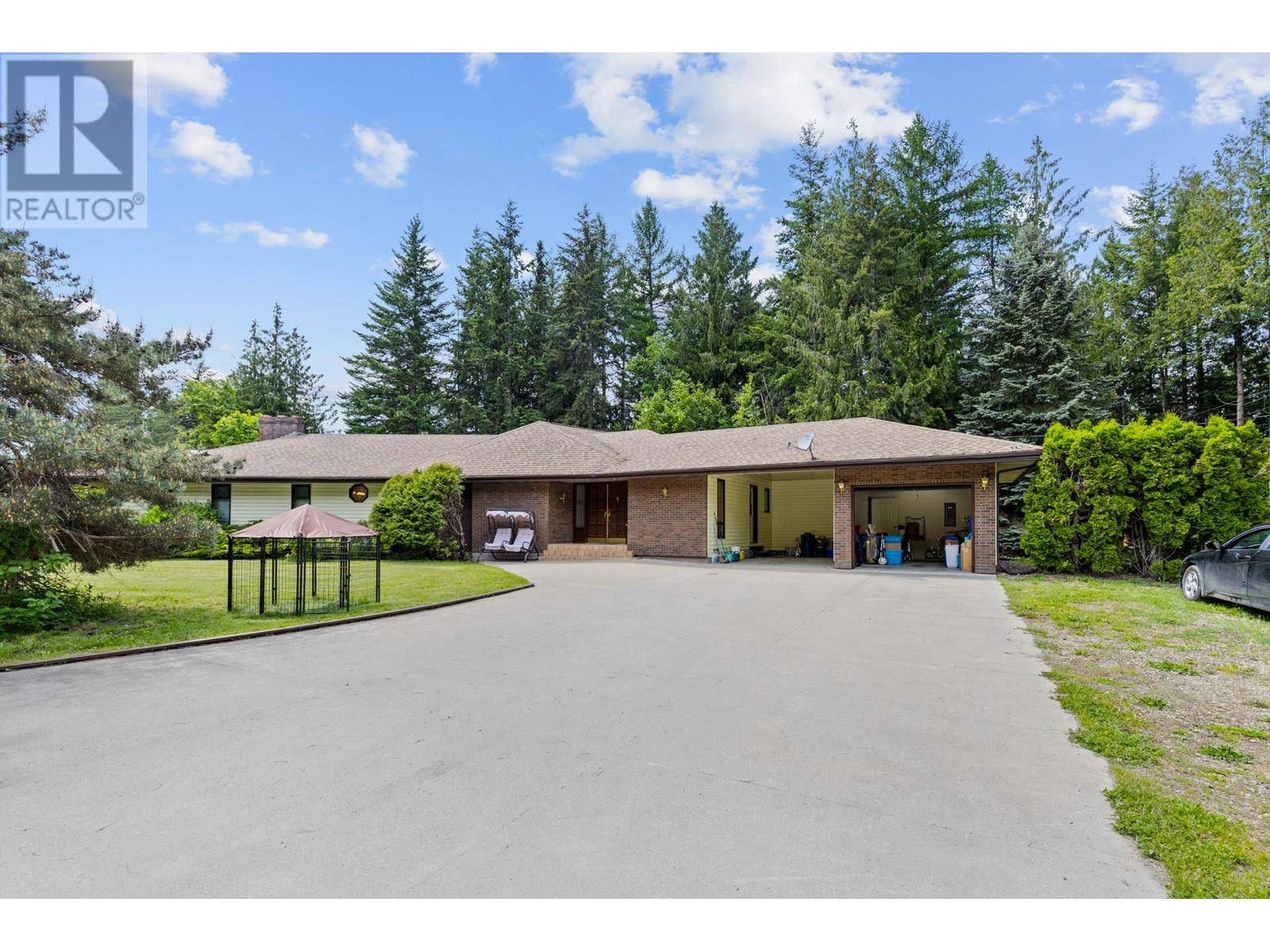Salmon Arm, BC V1E3A6,6210 50 Street NE