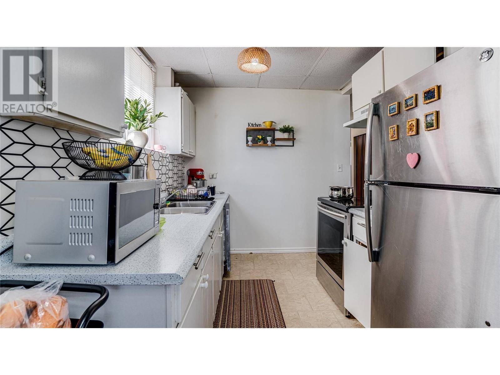 Vernon, BC V1T7P8,1604 45 Street