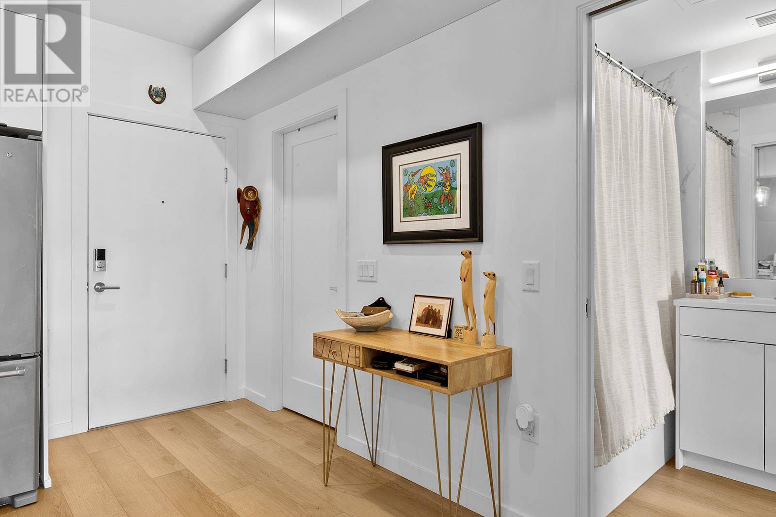 Kelowna, BC V1Y1M6,2627 Gore ST #204
