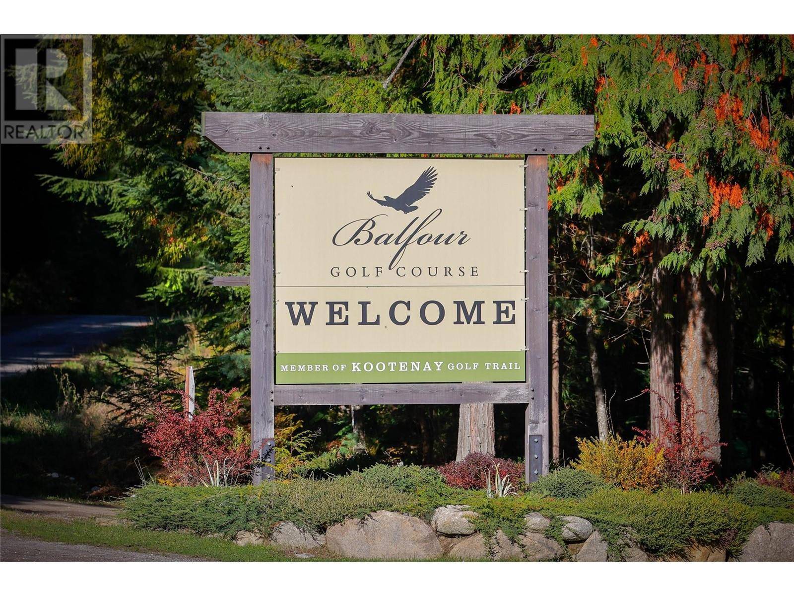 Balfour, BC V0G1C0,205 EDWARD ST #40