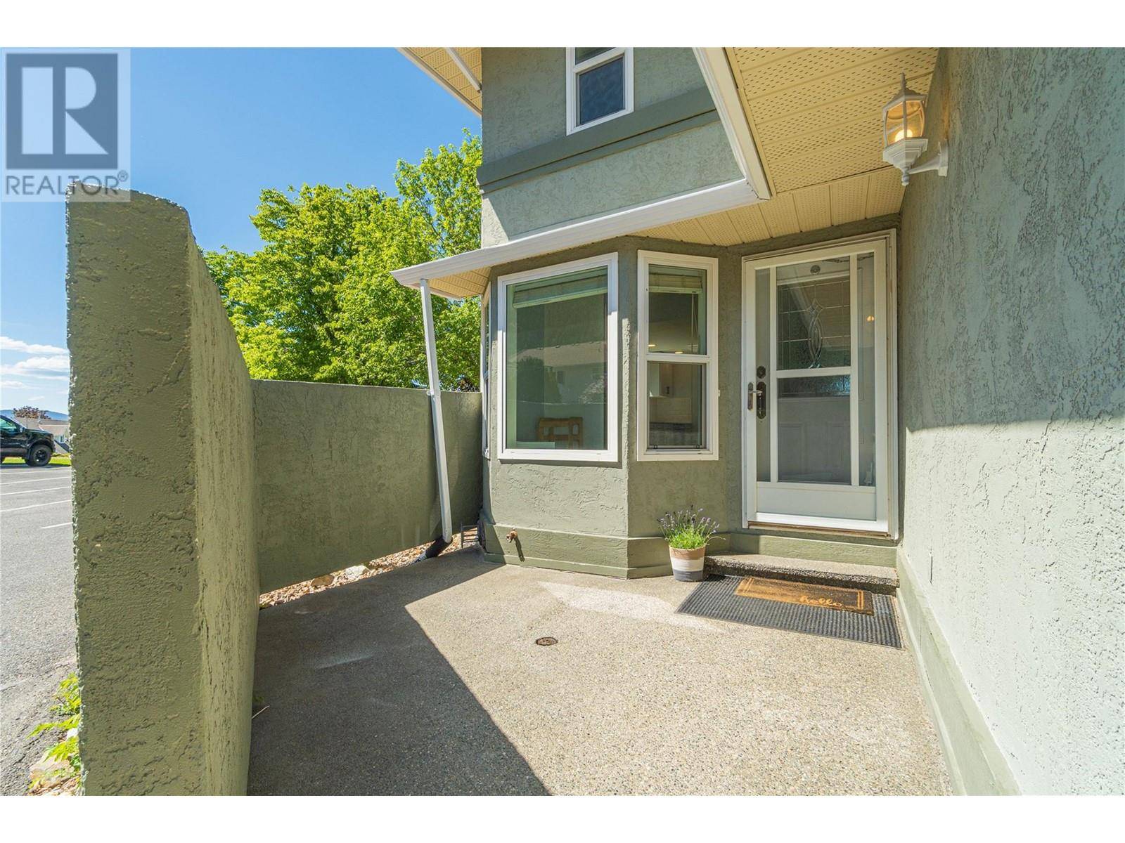 Kamloops, BC V2E2C9,2526 NECHAKO DR #10