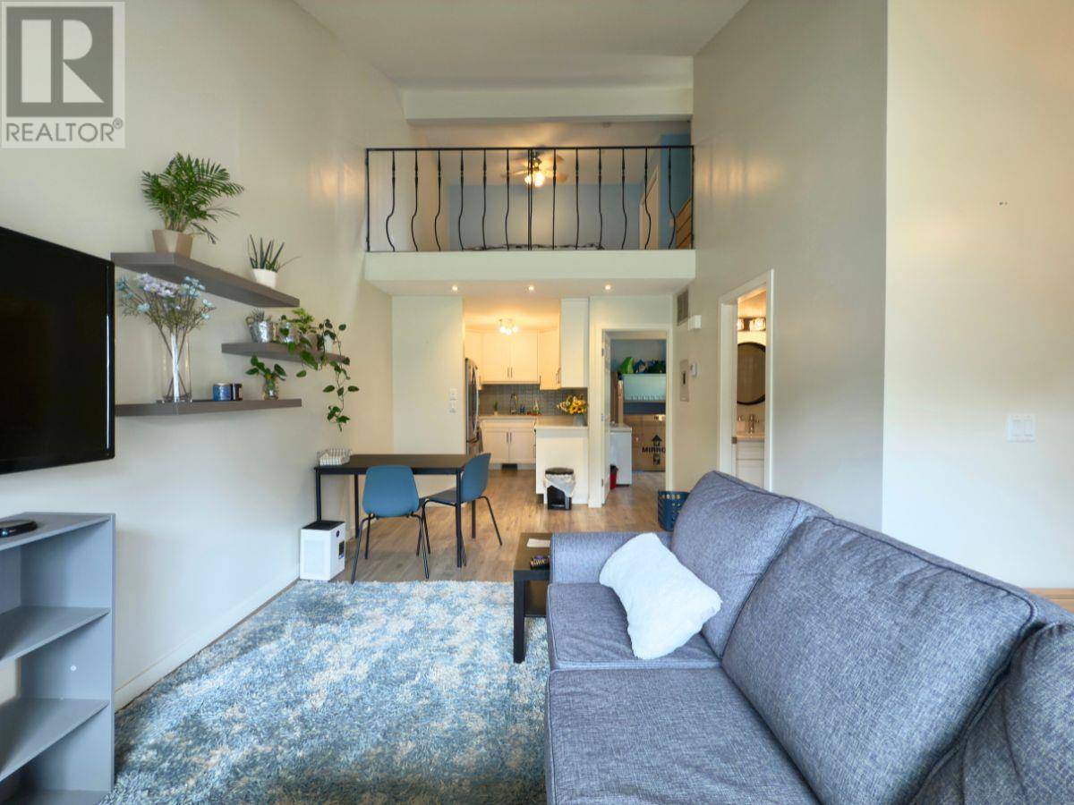 Kelowna, BC V1W3N5,3155 Gordon DR #202