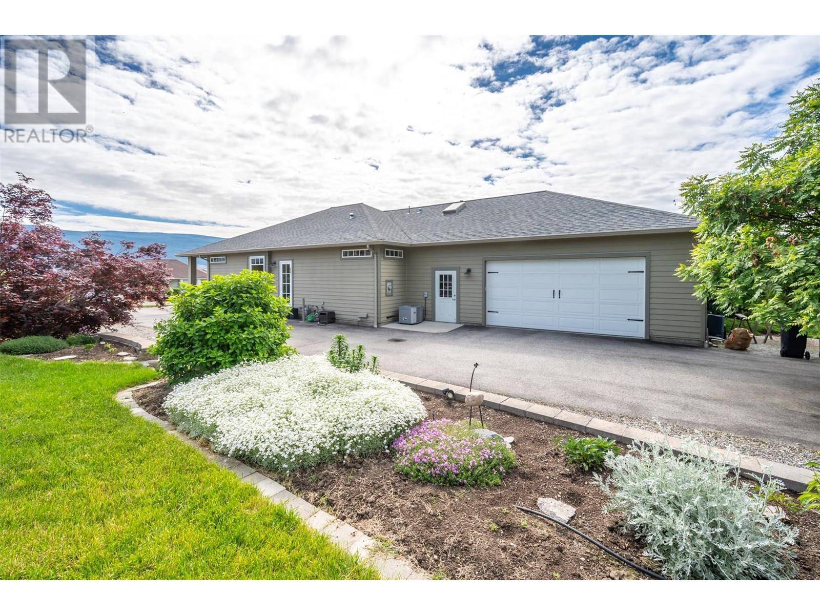 Summerland, BC V0H1Z4,11404 Walters Road