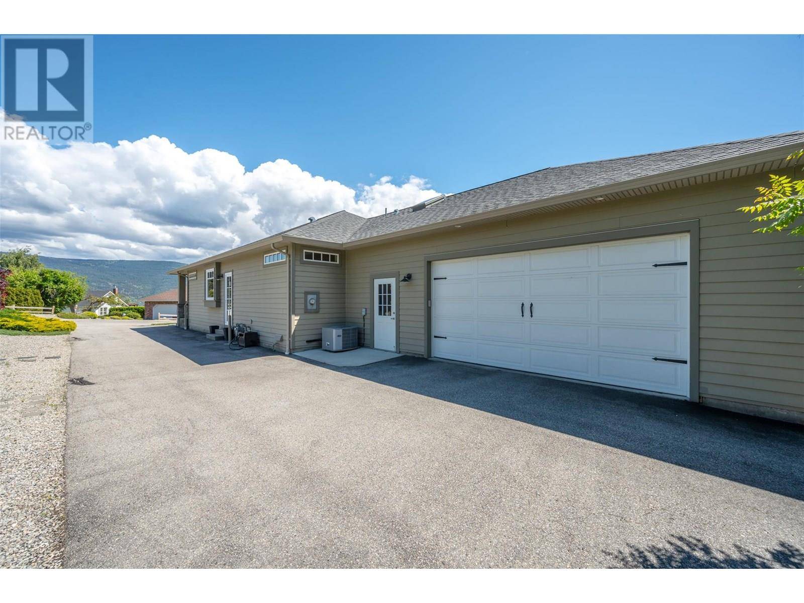 Summerland, BC V0H1Z4,11404 Walters Road