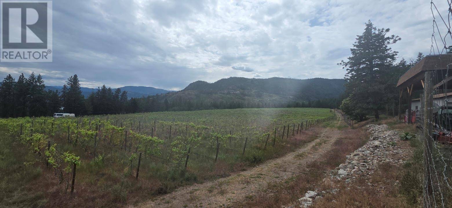 Peachland, BC V0x1X2,5078 Cousins Place