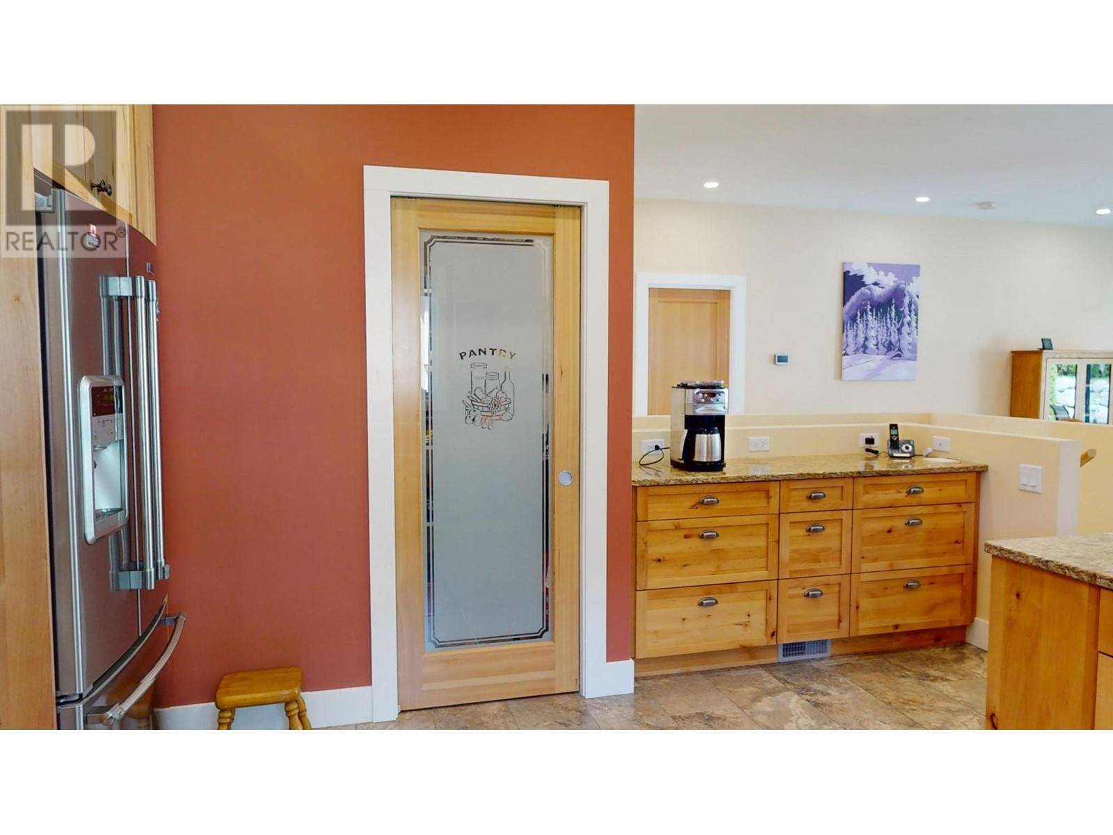 Trail, BC V1R4T4,2475 Colin Crescent