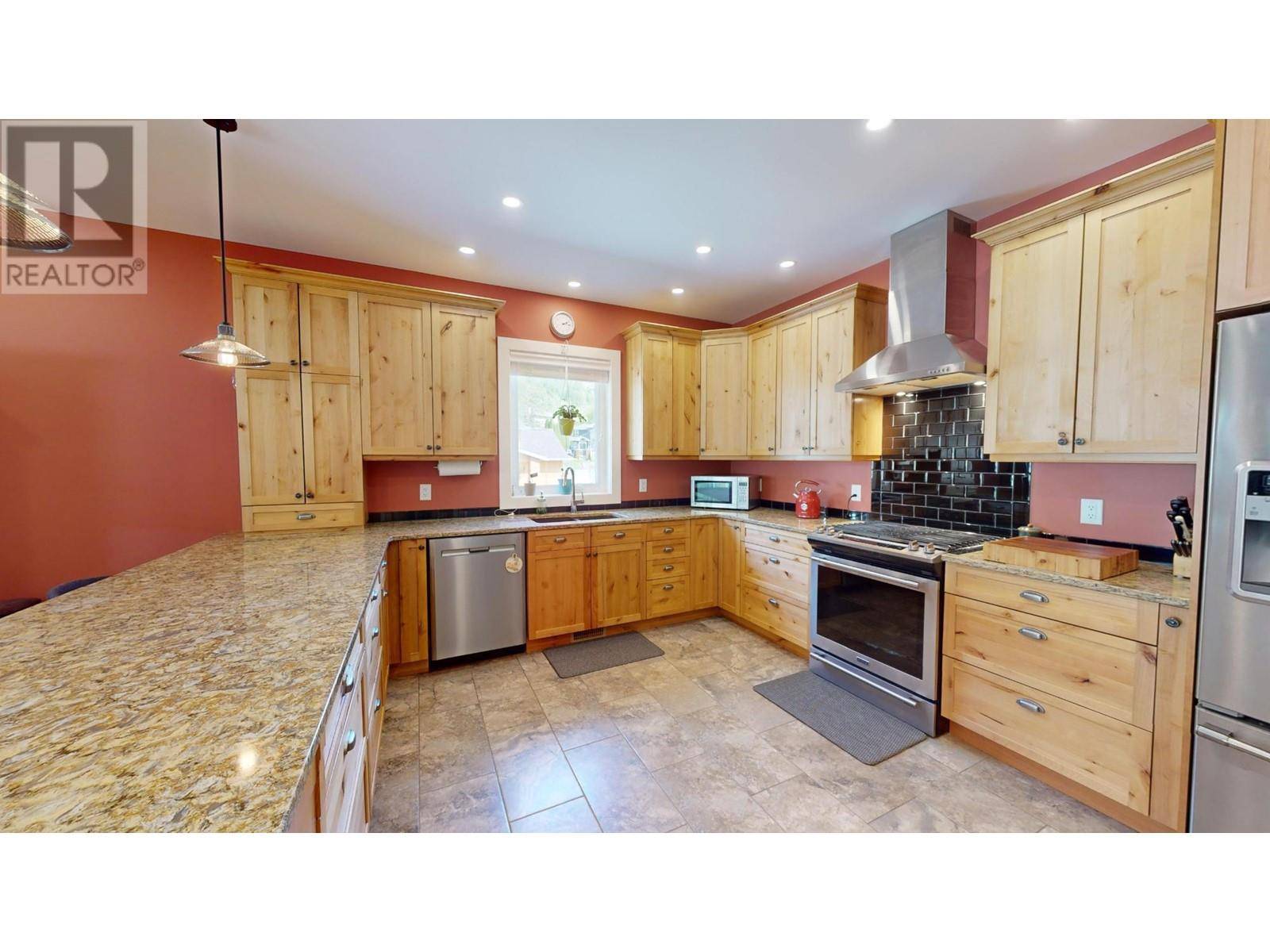 Trail, BC V1R4T4,2475 Colin Crescent