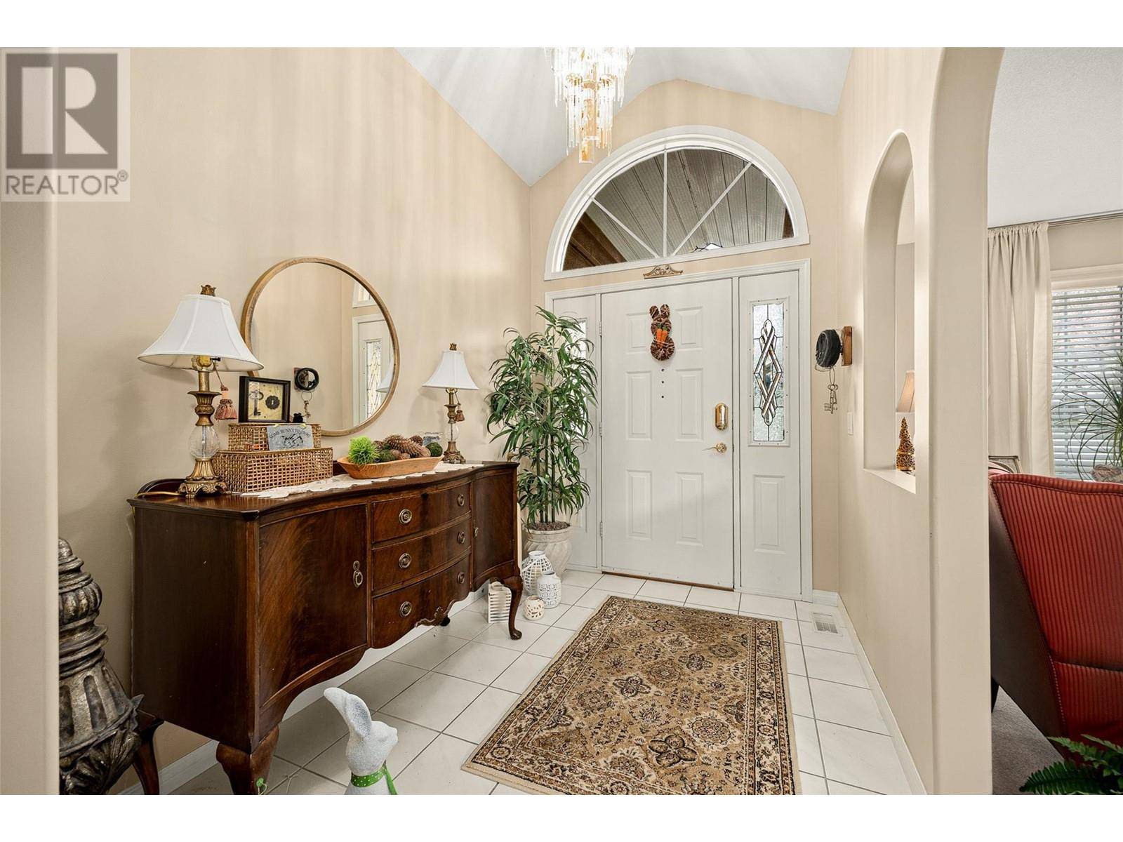 Kelowna, BC V1W3B6,650 Lexington DR #116