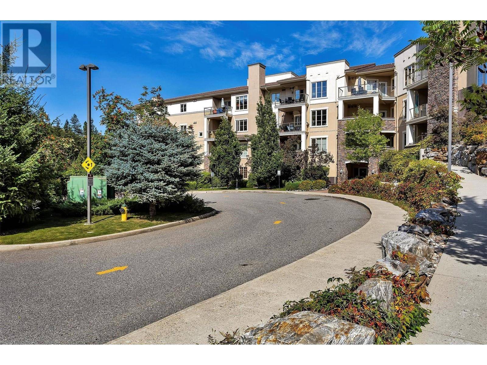 Kelowna, BC V1V2W7,1875 Country Club DR #1417