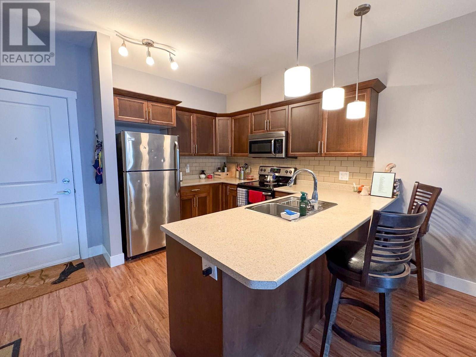 Merritt, BC V1K1A5,1701 MENZIES ST #305