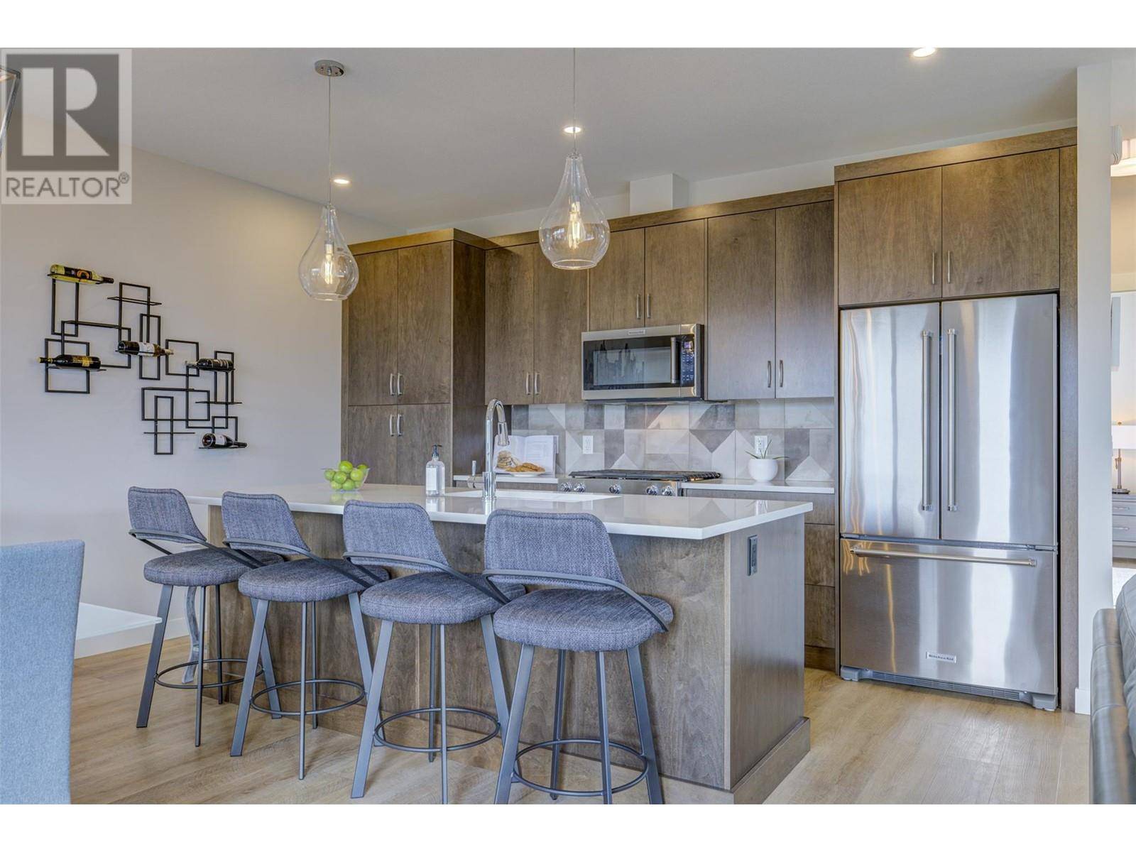 Kelowna, BC V1V0C6,3385 Lavender Lane