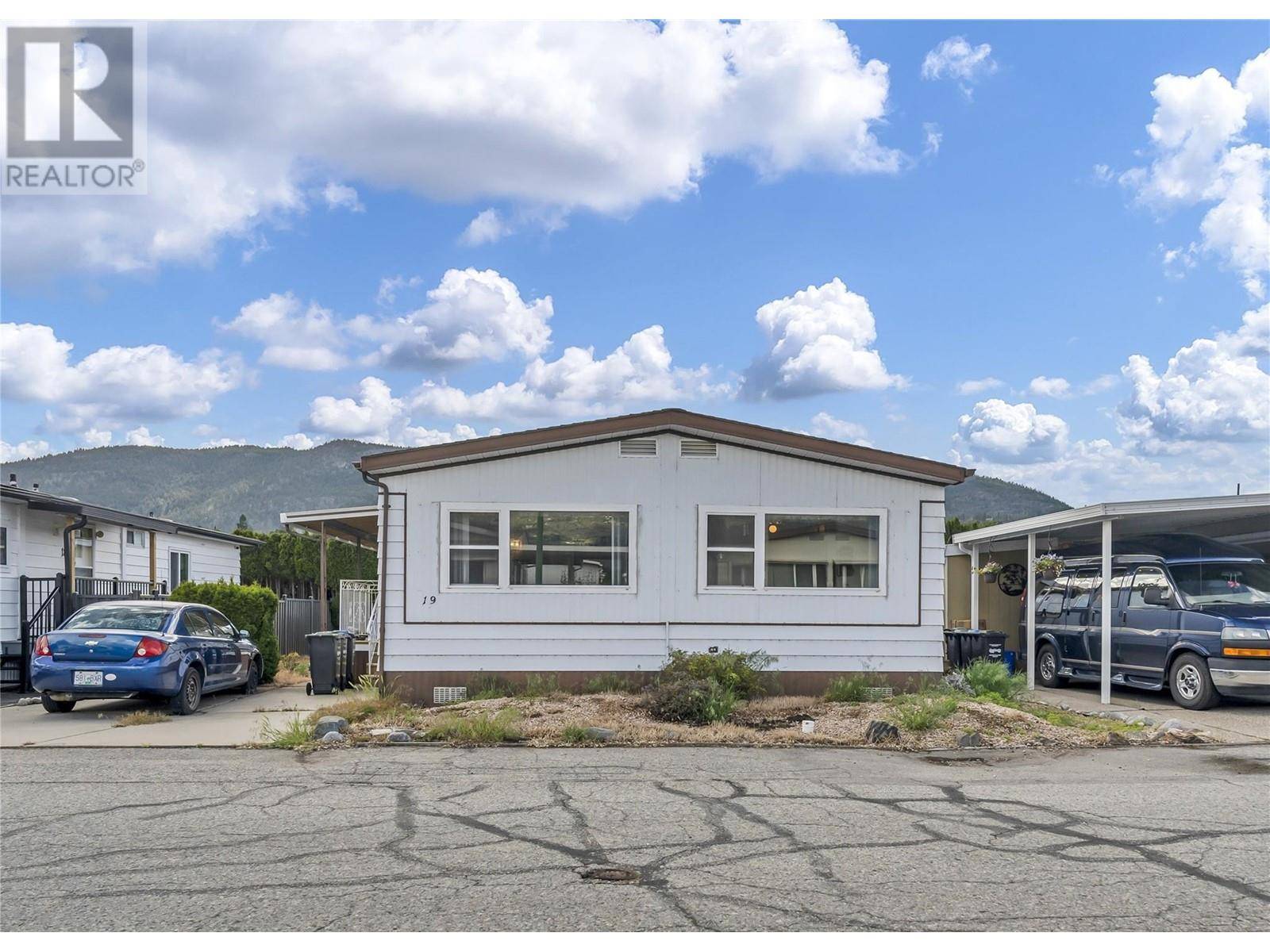 Penticton, BC V2A1G7,999 Burnaby AVE #19