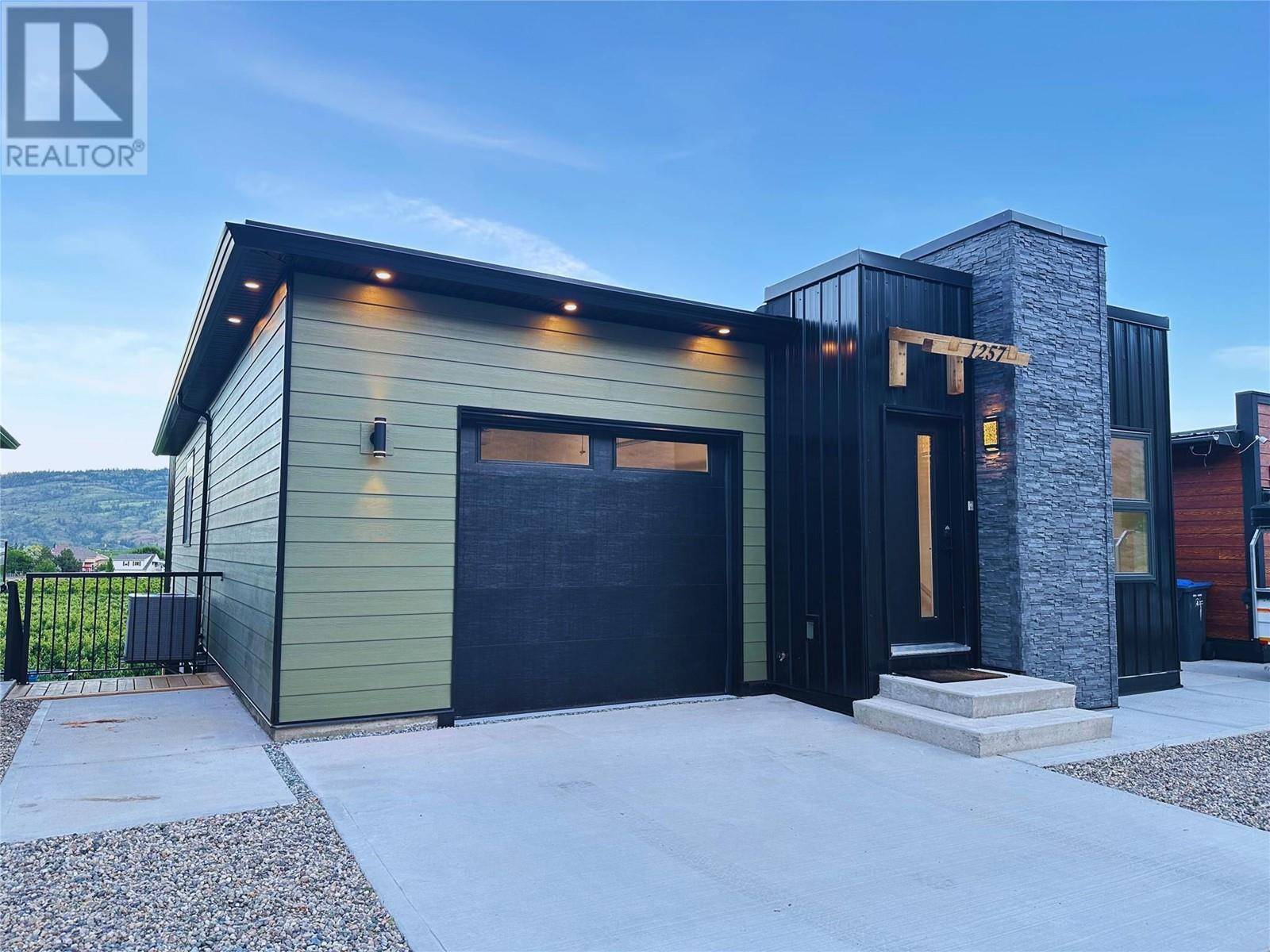 Oliver, BC V0H1T5,1257 Copper Road