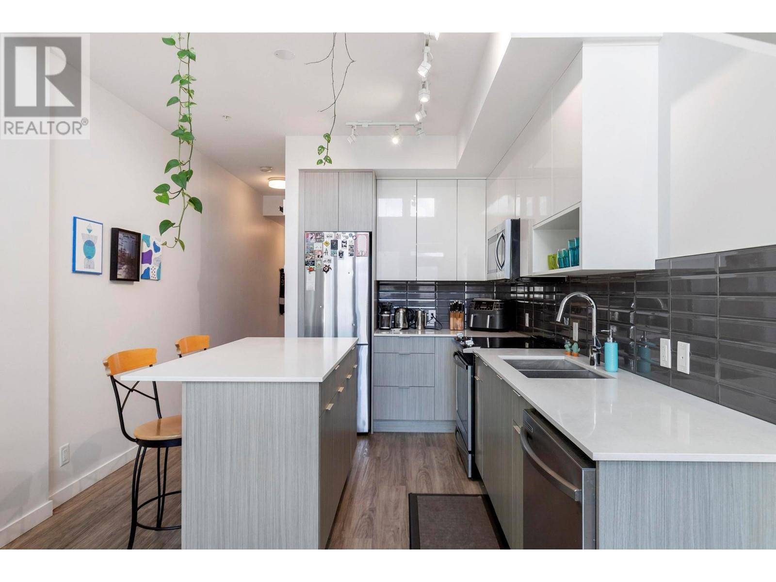 Kelowna, BC V1Y0G3,1775 Chapman PL #101