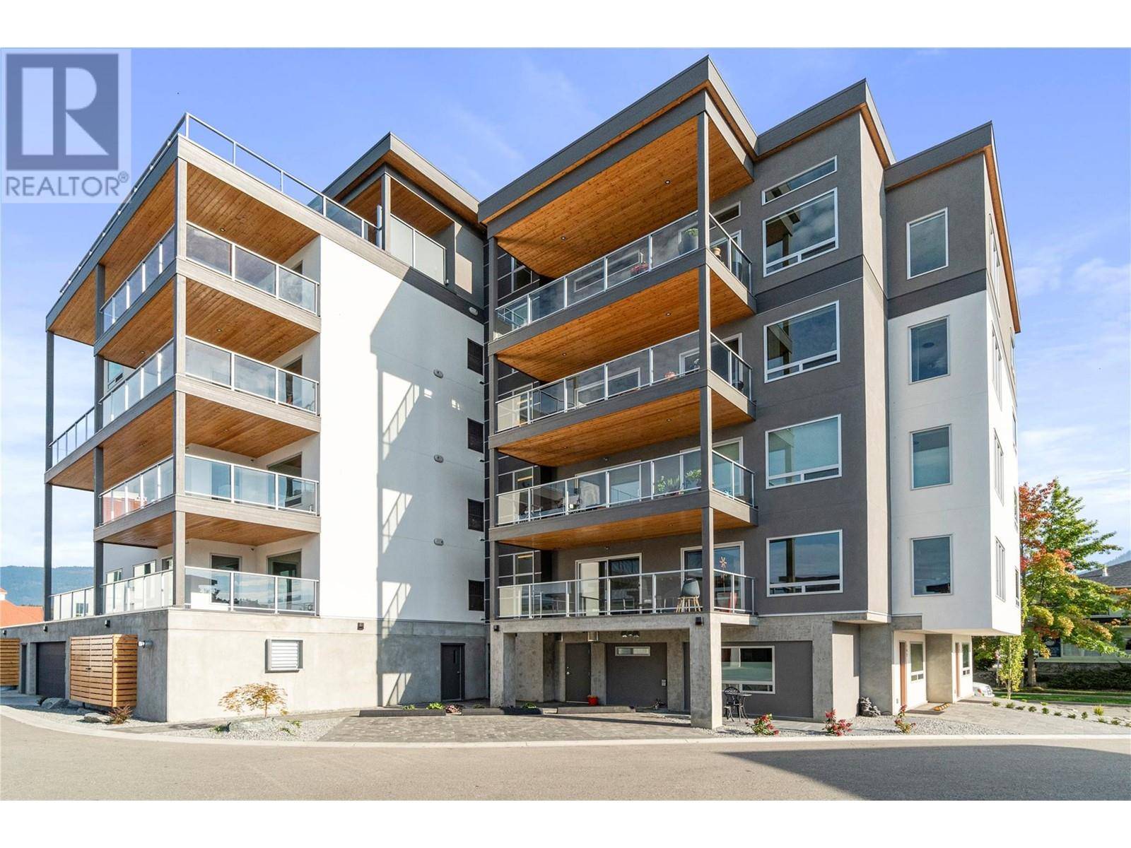 Salmon Arm, BC V1E0G4,131 Harbourfront DR Northeast #202