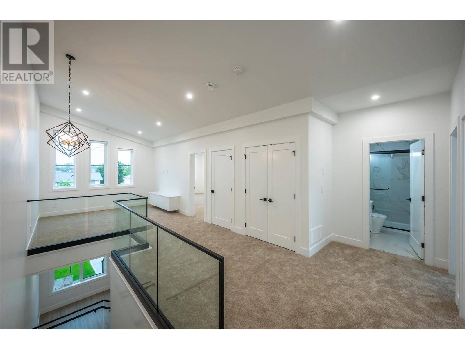 Penticton, BC V2A3M7,60 Roy AVE #102