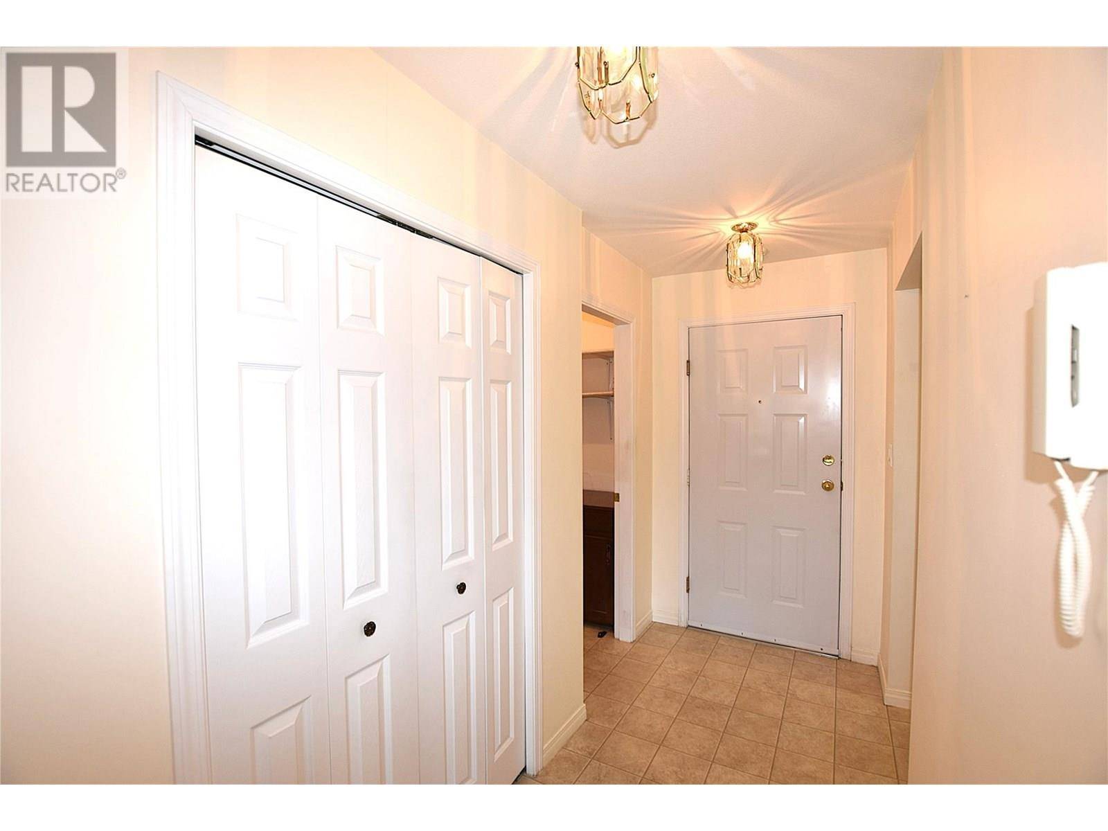Vernon, BC V1T9N6,3806 35 AVE #407
