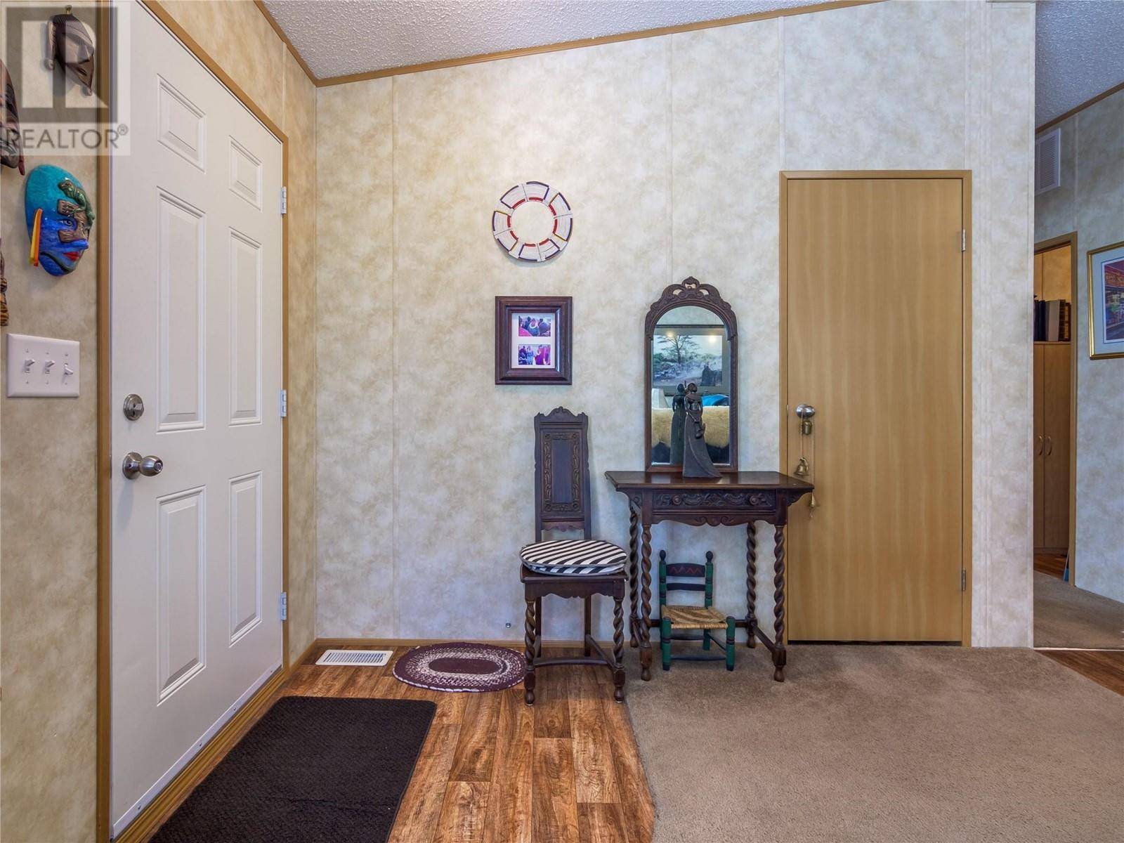 Keremeos, BC V0X1N4,1340 Hwy 3A HWY #13