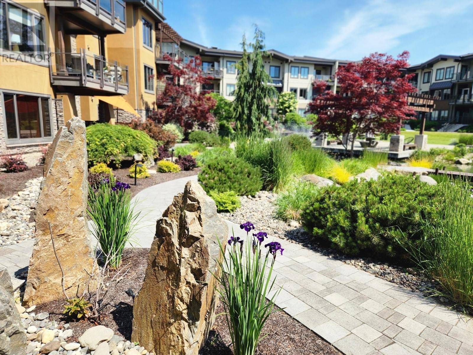 Kelowna, BC V1W5N3,4380 Lakeshore RD #226