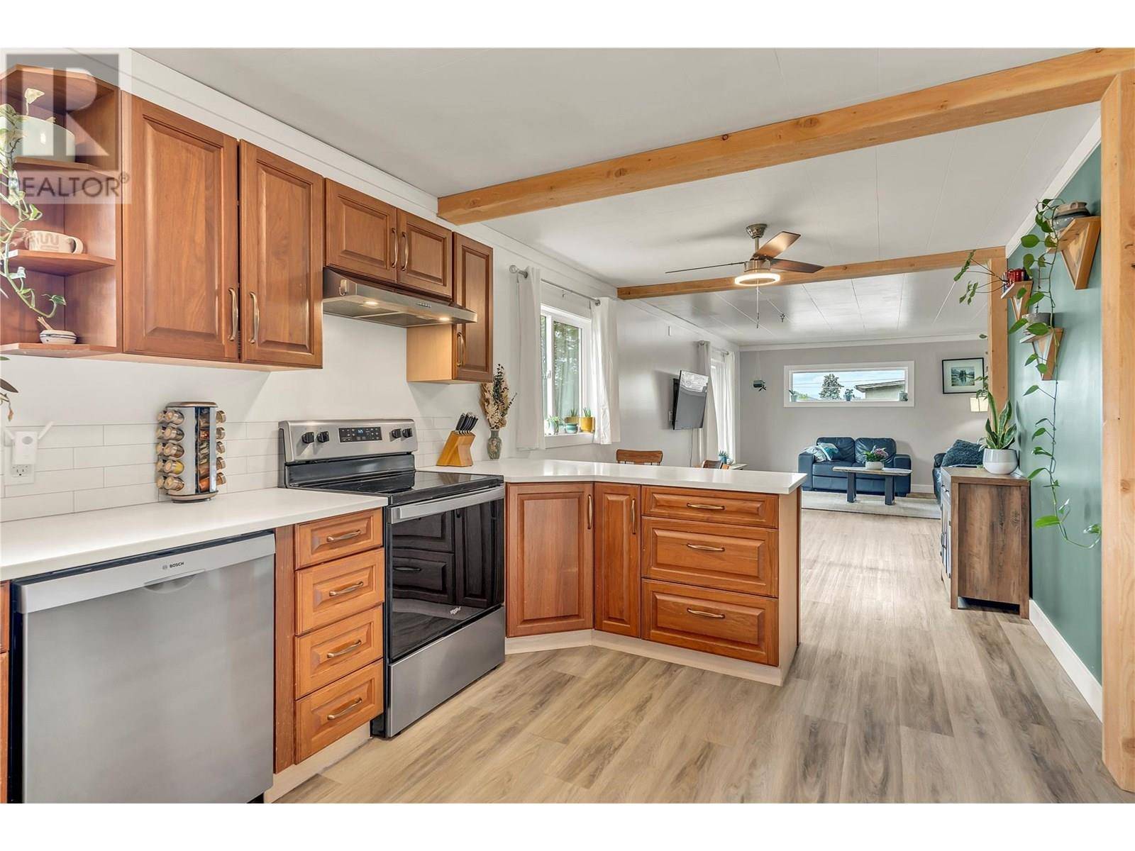 Summerland, BC V0H1Z2,12401 CAMPBELL Crescent