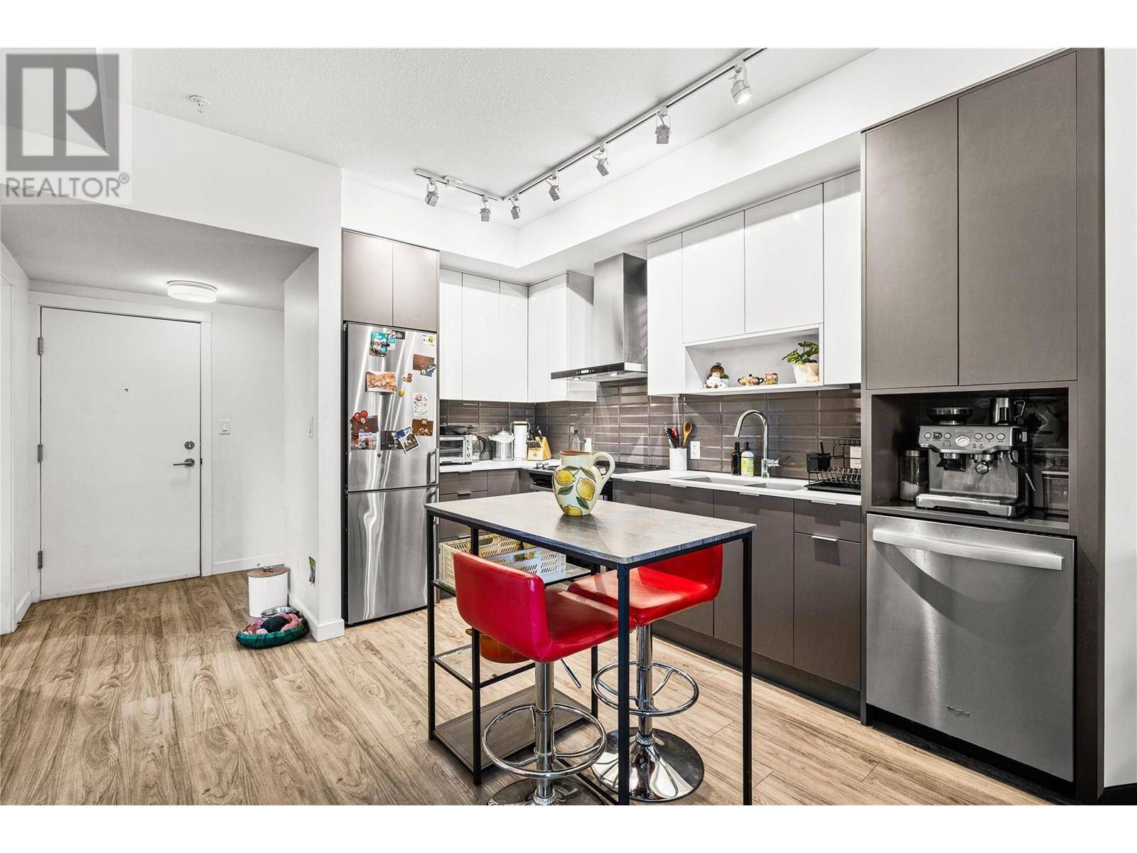 Kelowna, BC V1Y0G3,1775 Chapman PL #116